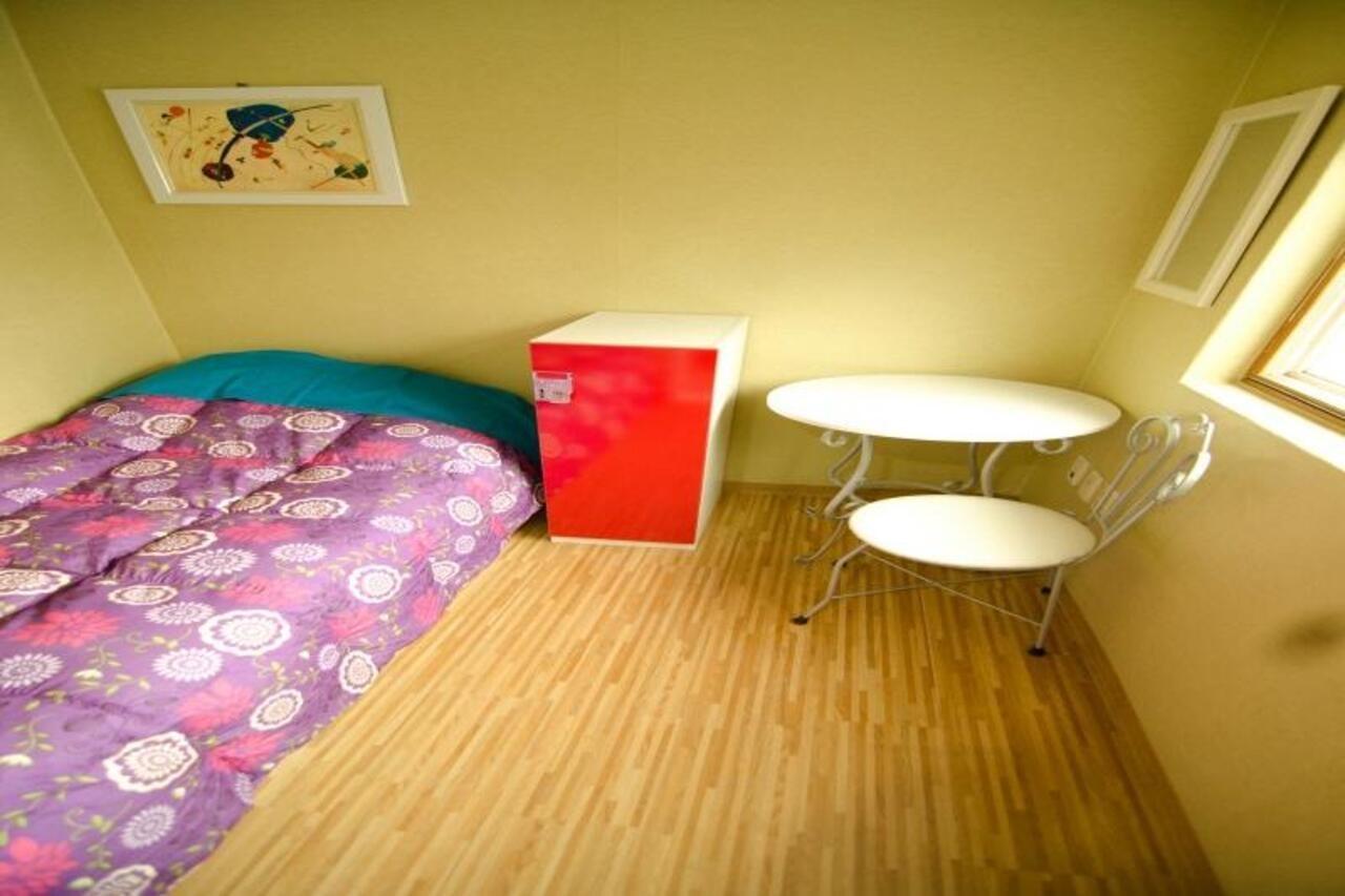Kimchee Sinchon Guesthouse Seoul Eksteriør billede