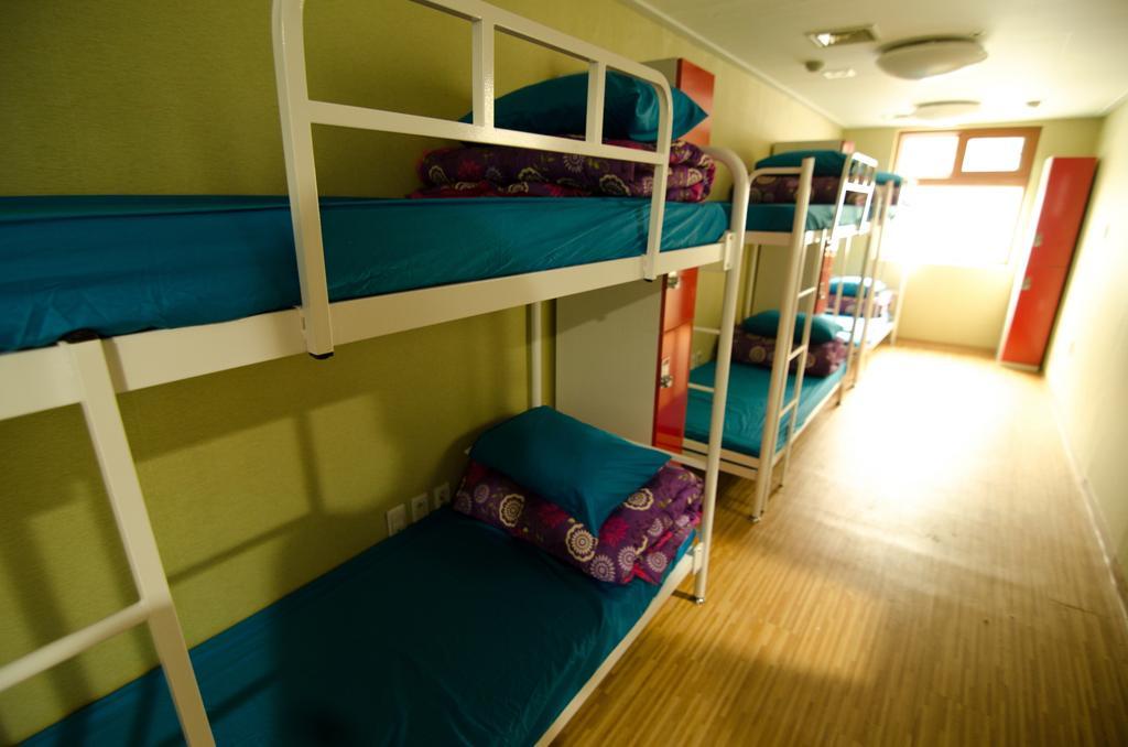 Kimchee Sinchon Guesthouse Seoul Værelse billede