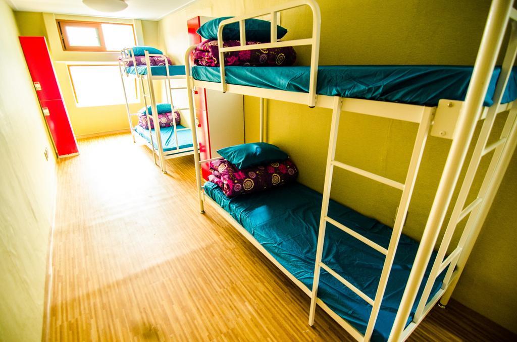 Kimchee Sinchon Guesthouse Seoul Værelse billede
