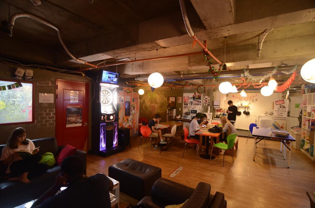 Kimchee Sinchon Guesthouse Seoul Eksteriør billede