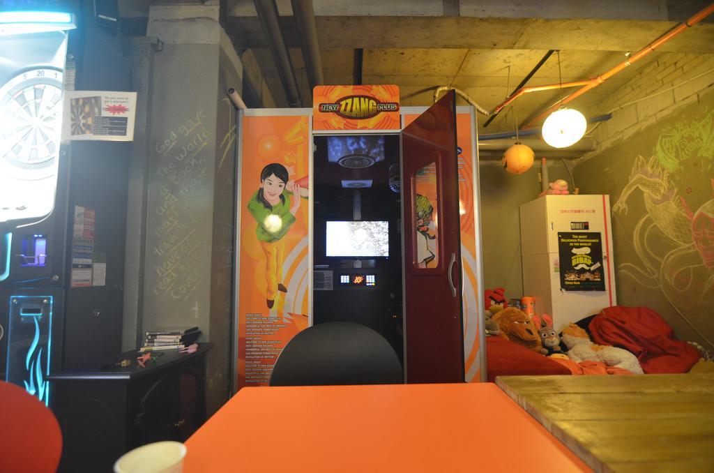 Kimchee Sinchon Guesthouse Seoul Eksteriør billede
