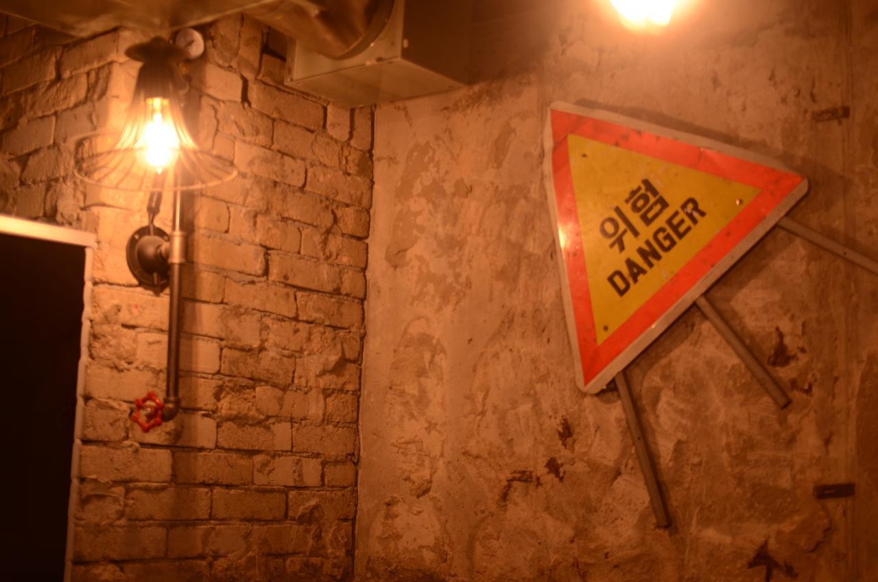 Kimchee Sinchon Guesthouse Seoul Eksteriør billede