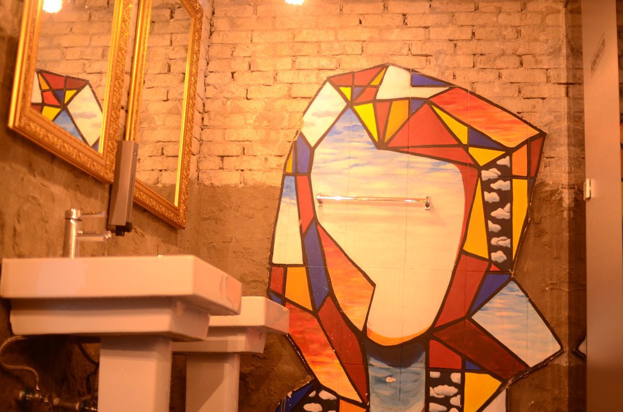 Kimchee Sinchon Guesthouse Seoul Eksteriør billede